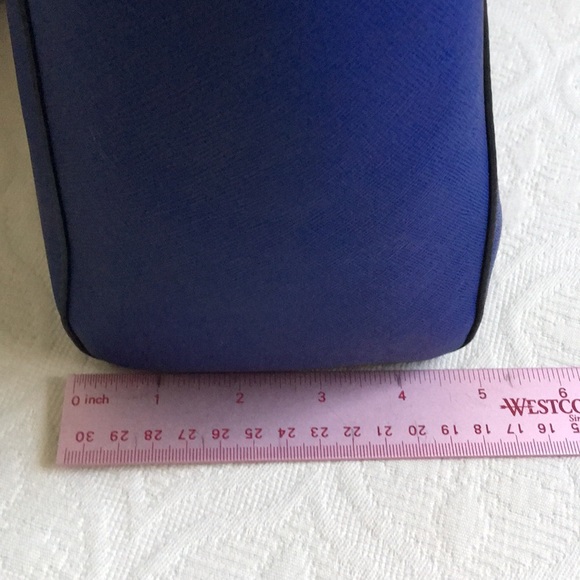 Blue Banana Republic purse - Picture 7 of 12